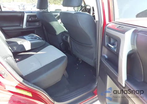 2015 Toyota 4Runner Sr5 z USA, uszkodzony, nr VIN JTEBU5JR7F5246896